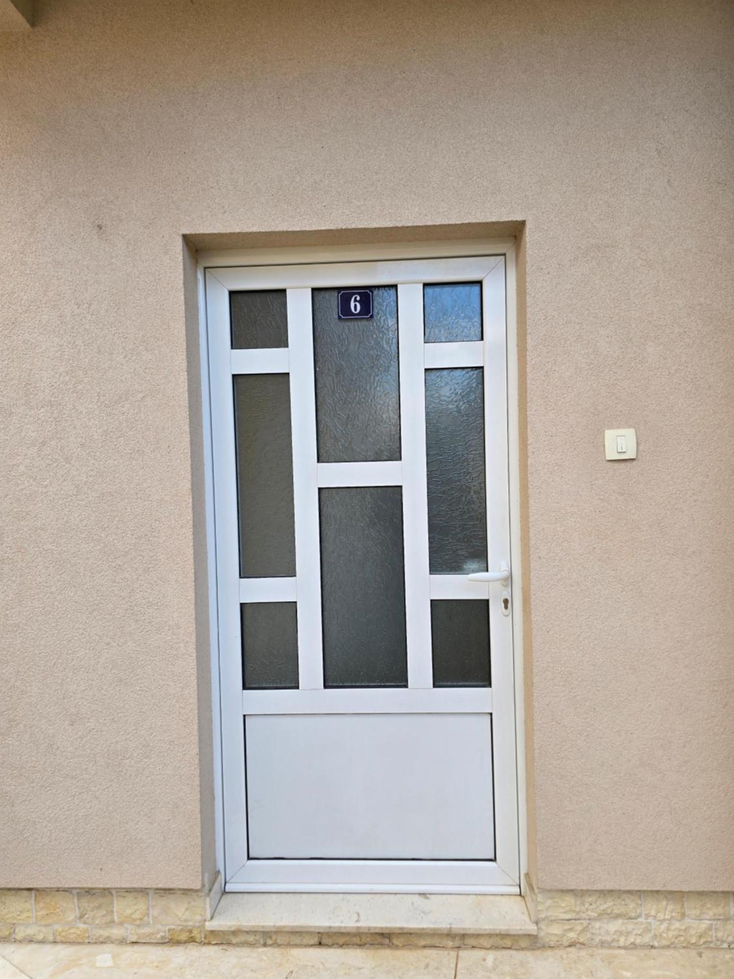 Apartman Tolosi Подгорица Экстерьер фото